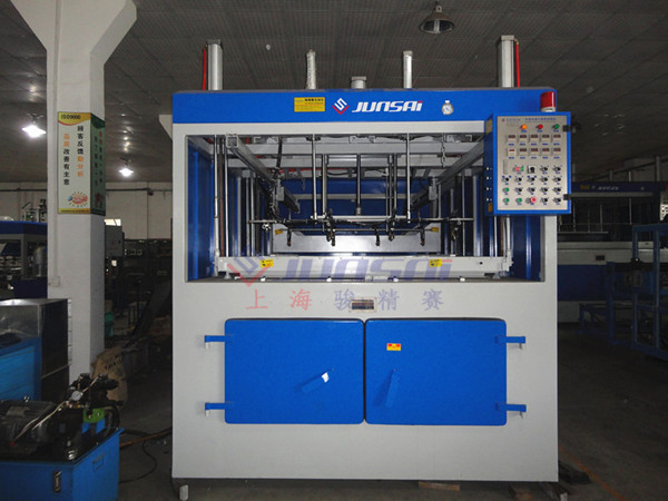 單頭厚片<a href=http://m.jacklp.cn/ target=_blank class=infotextkey>吸塑機</a>1.jpg